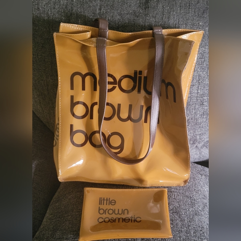 Medium tote bag with matching cosmetic bag